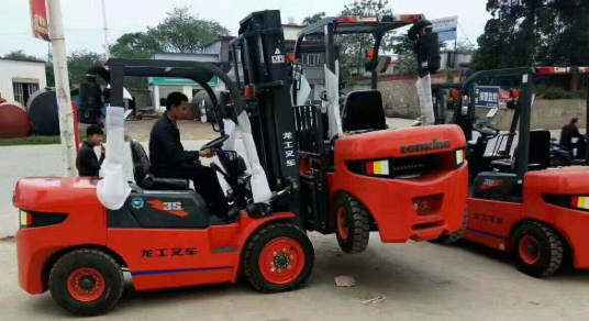 北京经贸职业学院叉车出租